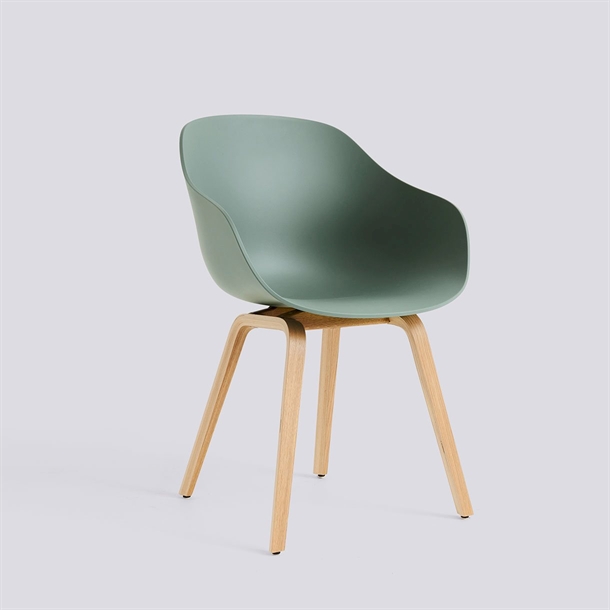 HAY - ABOUT A CHAIR - AAC 222 - Lakeret eg - Fall Green