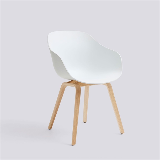 HAY - ABOUT A CHAIR - AAC 222 - Lakeret eg - White