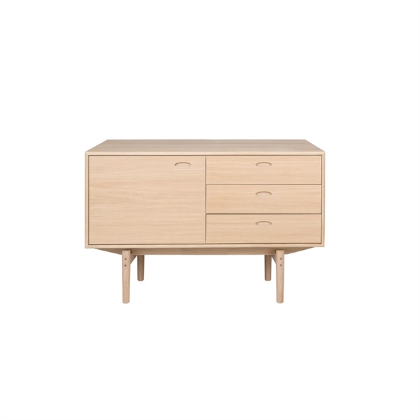 AERIS LILLE SKÆNK - FINÉRET/MASSIV TRÆ - MÅL: 118 X 75 X 45 CM. - FLERE VARIANTER