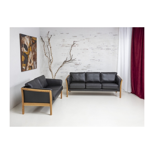 Gavnø 3+2 pers. sofasæt - Massiv eg naturolie - Sort semi/spalt læder - Mål: 196 x 142 cm.