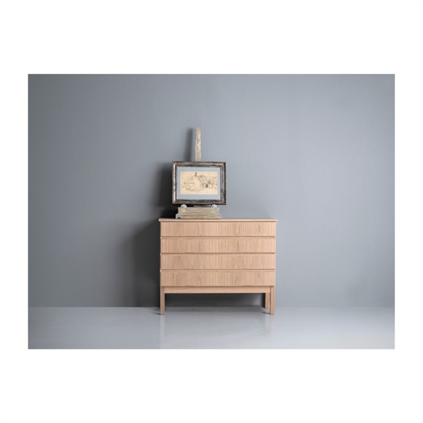 KLIM 2066 kommode - 4 skuffer - Fineret dækplade - Mål: 103 x 83 x 40 cm. 