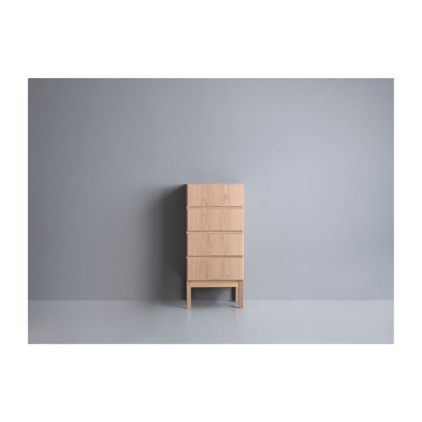 KLIM 2068 kommode - 4 skuffer - Bensokkel - Mål: 50 x 110 x 40 cm. 