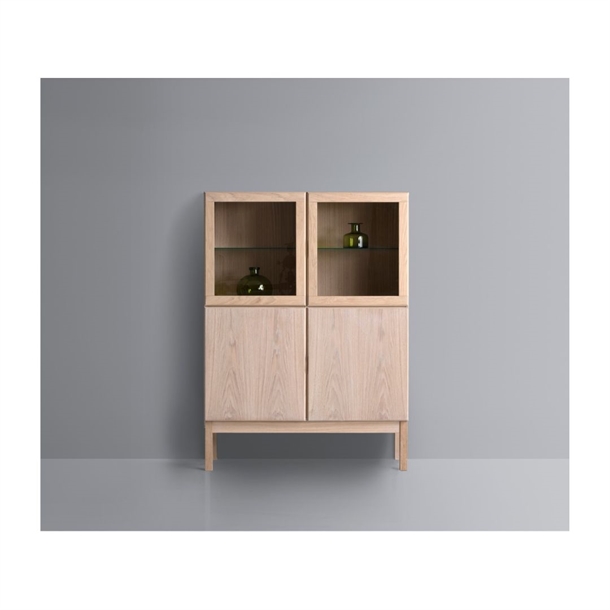 Klim 2071 Highboard - Trælåger & Glaslåger - Bensokkel - Mål: 100 x 137 x 40 Cm.
