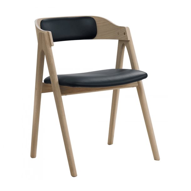 Findahl - Mette stol - Sort læder sæde og ryg - Eg sæbebehandlet  