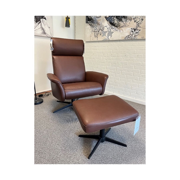 OUTLET - MILTON LÆNESTOL INKL. FODSKAMMEL - TOFFEE ANILUX LÆDER