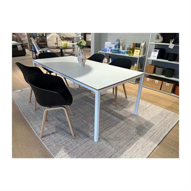 OUTLET - HAY T12 spisebord - Hvid laminat - Mål: 95 x 200 cm.