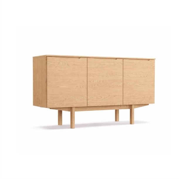 Skovby SM304 skænk - 3 låger - Mål: B146 x H80 D41 cm. - Eg lak