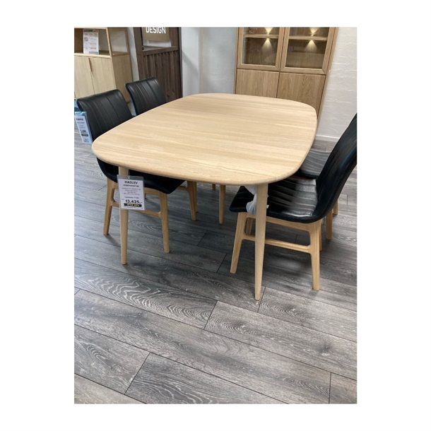 OUTLET - Haslev Symphony 80 spisebord INKL. 2 tillægsplader - Eg hvidolie - Mål: 105 x 160 / 256 cm.